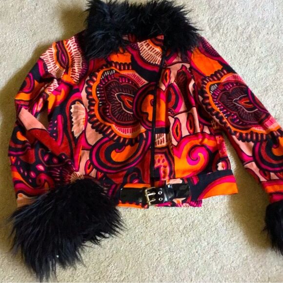 Vintage Ivy Jane Women's Vibrant Retro Patterned Jacket with Faux Fur Trim - Picture 2 of 6